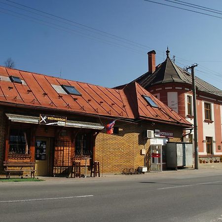 Salmo Hotel Брезно Екстериор снимка